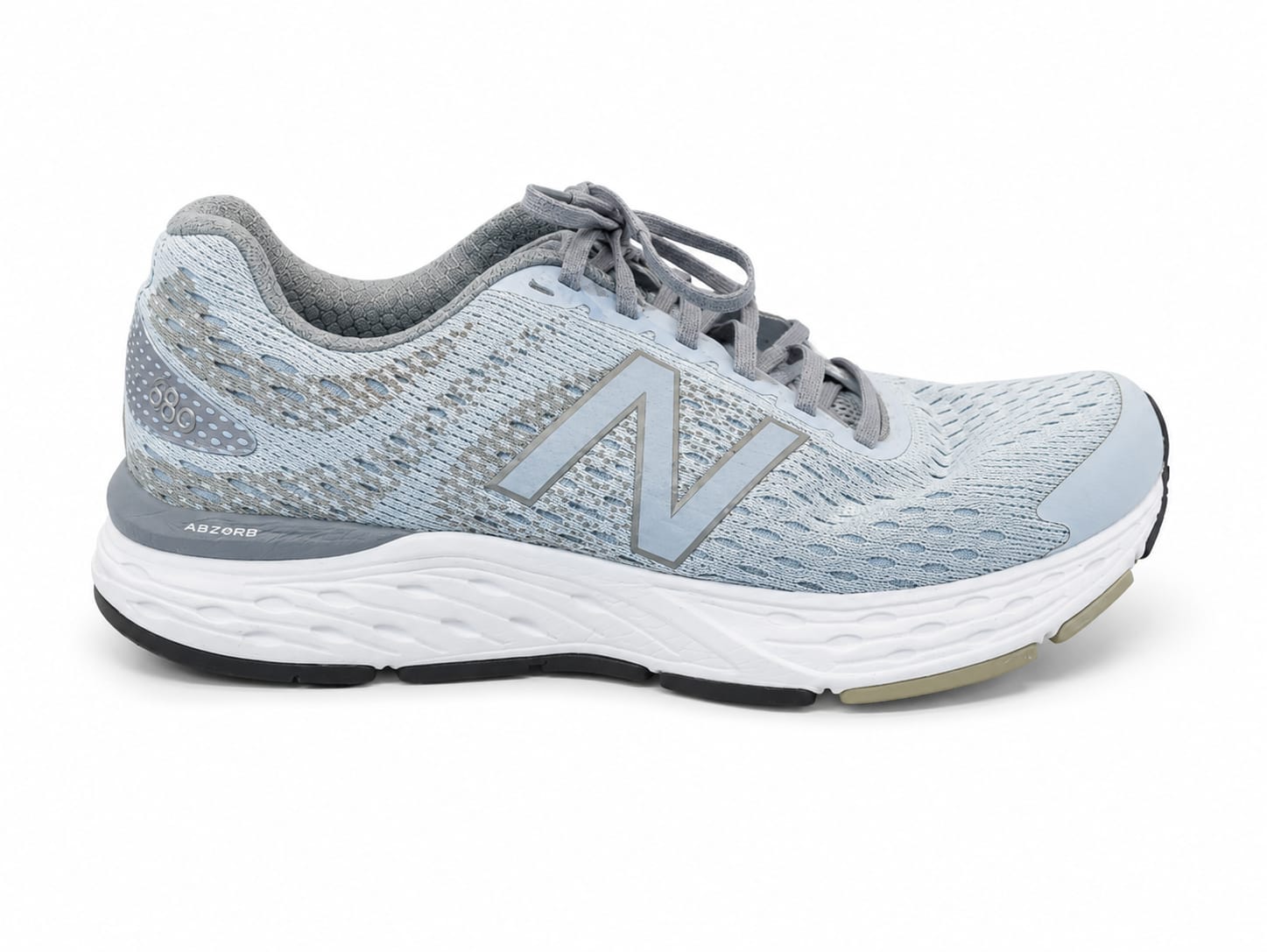 New Balance Men’s Sports Shoes | Running, Gym & Training Sneakers – Premium Pre-Owned