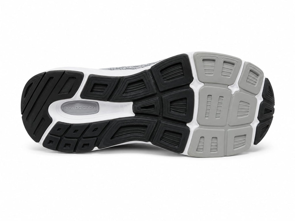 New Balance Men’s Sports Shoes | Running, Gym & Training Sneakers – Premium Pre-Owned